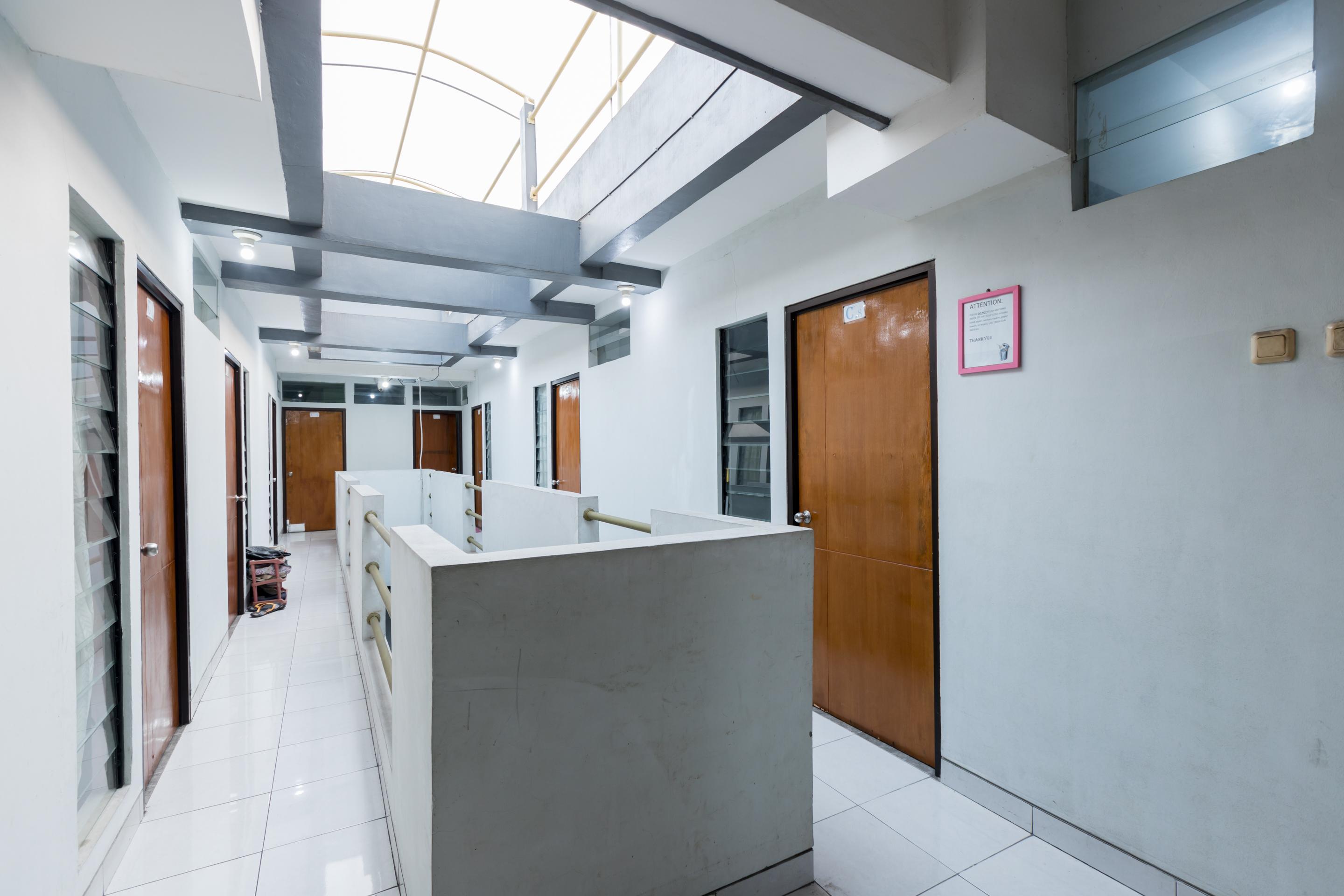 Super Oyo 1516 Cemara Gading Syariah Hotel Bogor Exterior photo